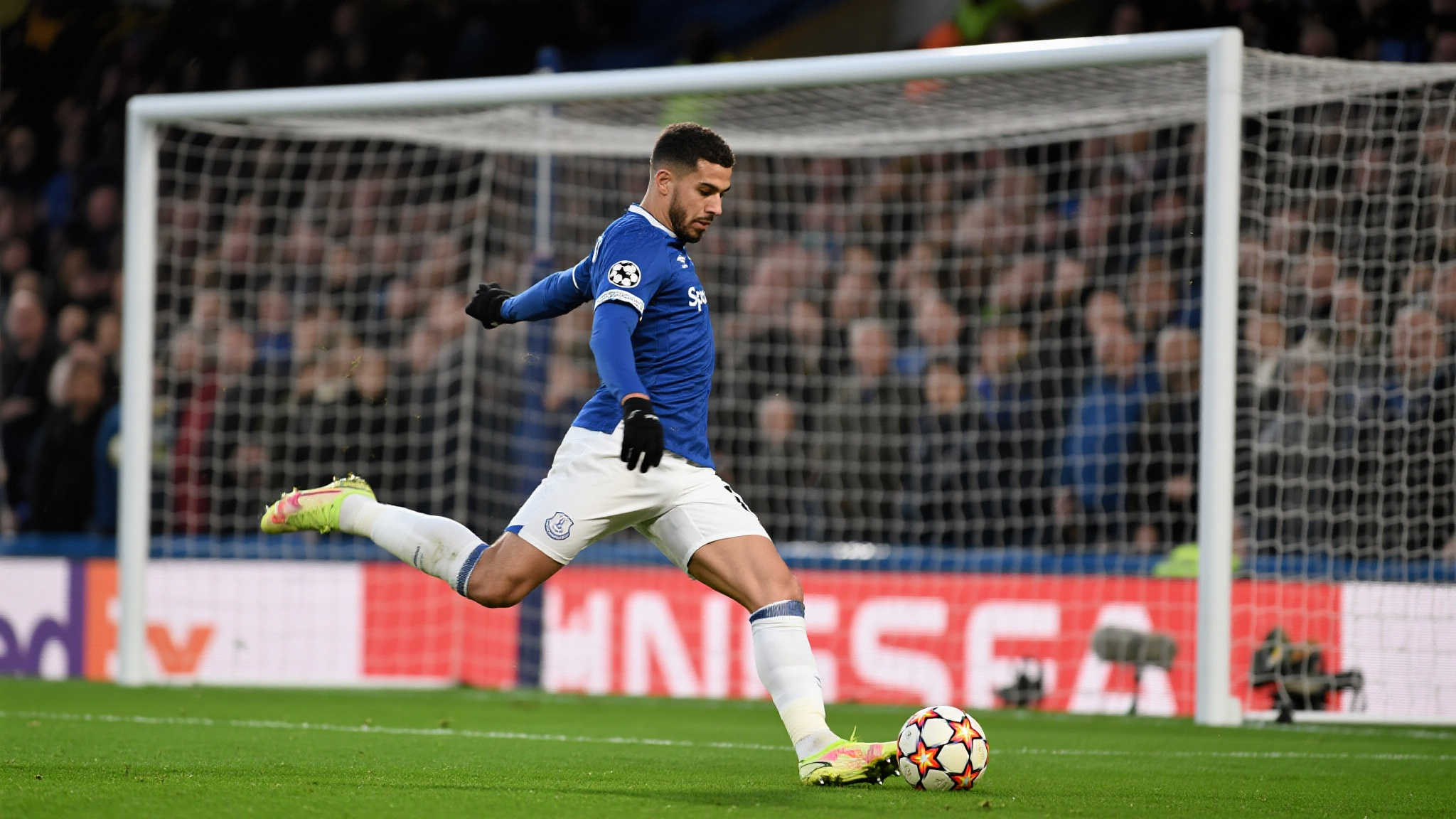 切尔简要表现:16分钟1球,2次成功过人,对抗胜率80% 对于任何运动员来说,有限的上场时间意味着必须提升效